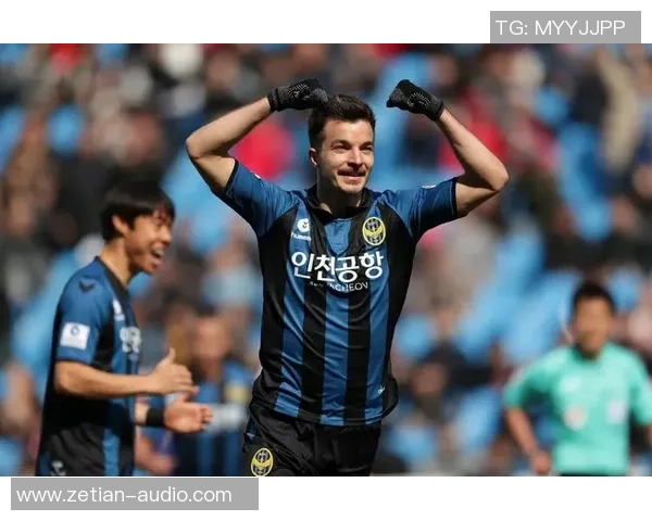 全北现代与水原三星激战正酣比分直播精彩瞬间全程追踪 全北现代与水原三星激战正酣比分直播精彩瞬间全程追踪